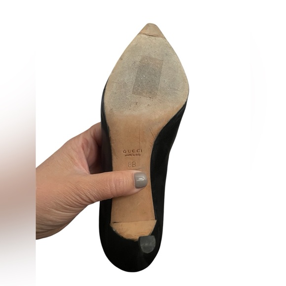 GUCCI Black Leather Pointy Pumps with Tassels, Size 8B, Made in Italy - Picture 7 of 9